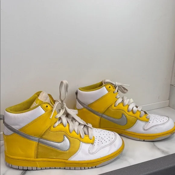 Nike Dunk High "Tour Yellow Metallic Silver" women’s size 9 sneakers - Picture 1 of 7